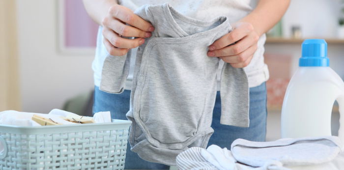 Should you wash baby clothes separately? 14 tips on how to wash baby clothes