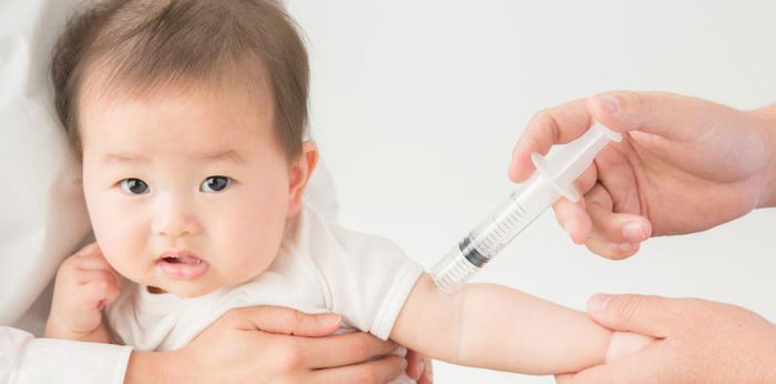 Takot sa injection ang inyong anak? Heto ang 5 tips para mapakalma sila kapag tuturukan ng needle