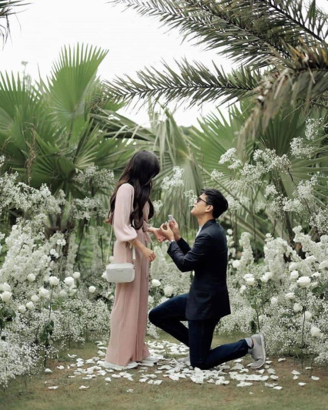 Alodia Gosiengfiao engagement