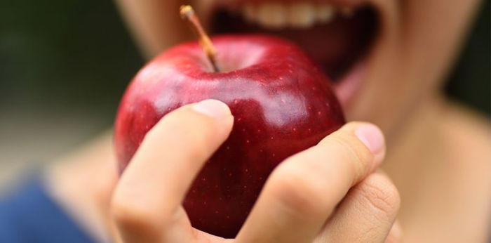 STUDY: Pagkain ng apple, makatutulong sa pag-improve ng mental health