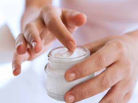 #MommyHacks: 6 Nipple Cream For Breastfeeding That Will Help Prevent Soreness