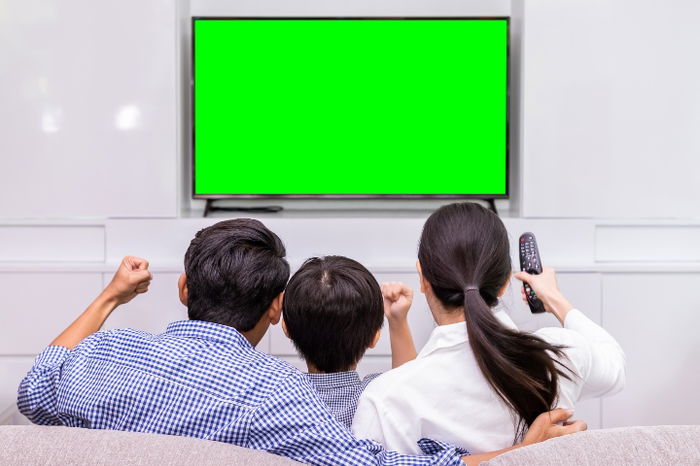 STUDY: Your children can boost their cognitive development while watching TV with family