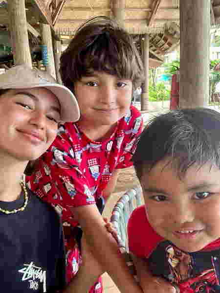 sarah lahbati and kids