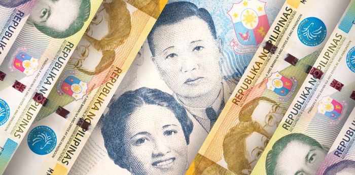 Pakiusap ni mommy sa kapwa parents: Iwasang magbigay ng money garland sa mismong graduation ceremony