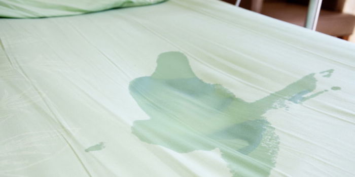 Pag-Ihi ng Bata sa Kama: Mga Dahilan at Solusyon para sa Bedwetting