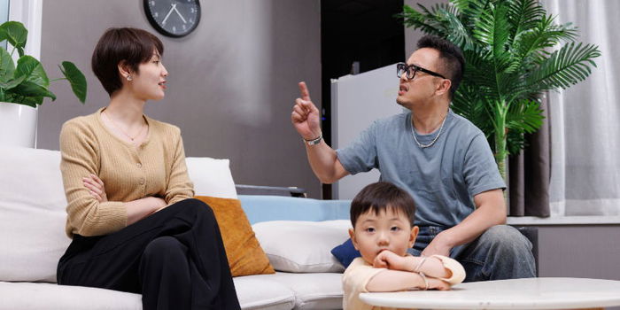 8 Reasons to Avoid Arguing in Front of Children