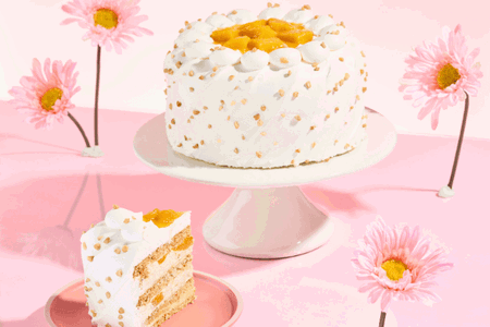 Say The Best Ka, Mom with Goldilocks New Mango Empress Cake