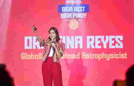 Dr. Reina Reyes dedicated her message to all the young Filipino achievers and dreamers who want toreach for the stars.