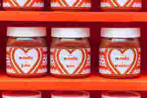 Come On Board the Nutella Express and Spread the Spirit of Christmas!