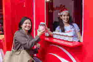 Come On Board the Nutella Express and Spread the Spirit of Christmas!