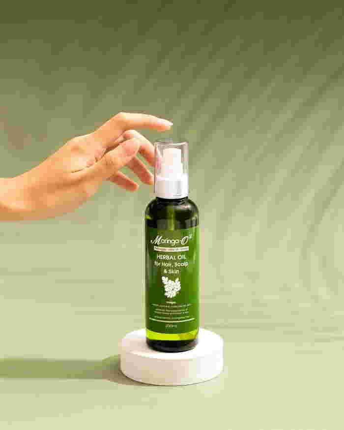 One Oil for Hair, Skin, and More: A Parents Guide to Moringa Herbal Oil Benefits
