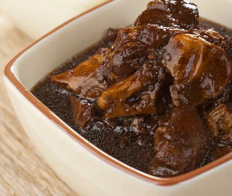 This Easy Black Vinegar Trotter Recipe Helps Speed Recovery Up!