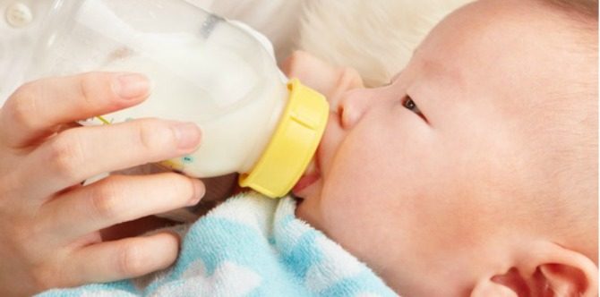 Study Finds Prolonged Bottle Feeding Can Harm Your Child And Here's Why