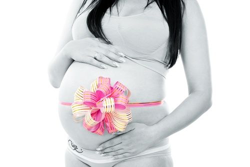 Surrogate mothers: Rent a womb and get a baby!