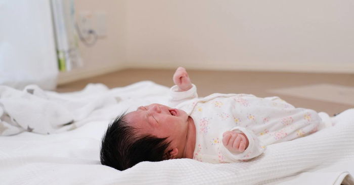 Why Your Baby is Waking Up at Night Again