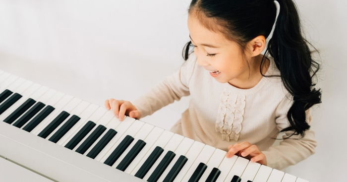 Pianos for Kids and Fun Piano Classes in Singapore
