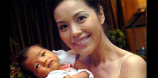 What Did Zoe Tay Do With Her Excess Breast Milk?