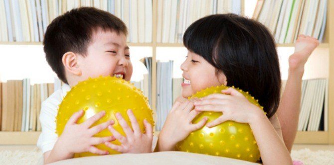 Is There a Difference Between Firstborn and Second-born Parenting?