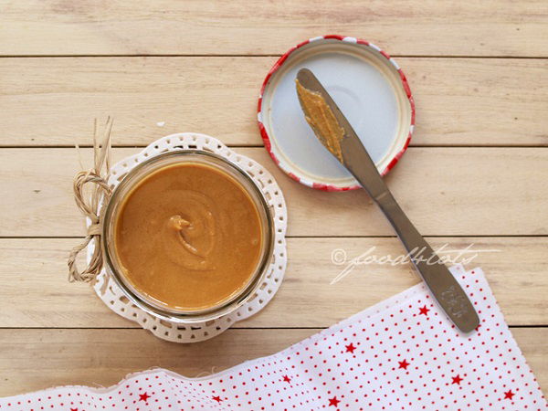 Recipe for homemade peanut butter