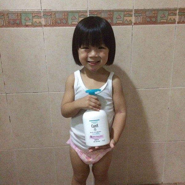 How a gentle instant foaming body wash does wonders for kids with eczema