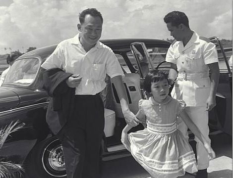 " I can't break down, I am a Hakka woman": Dr. Lee Wei Ling's eulogy to her father Mr. Lee Kuan Yew