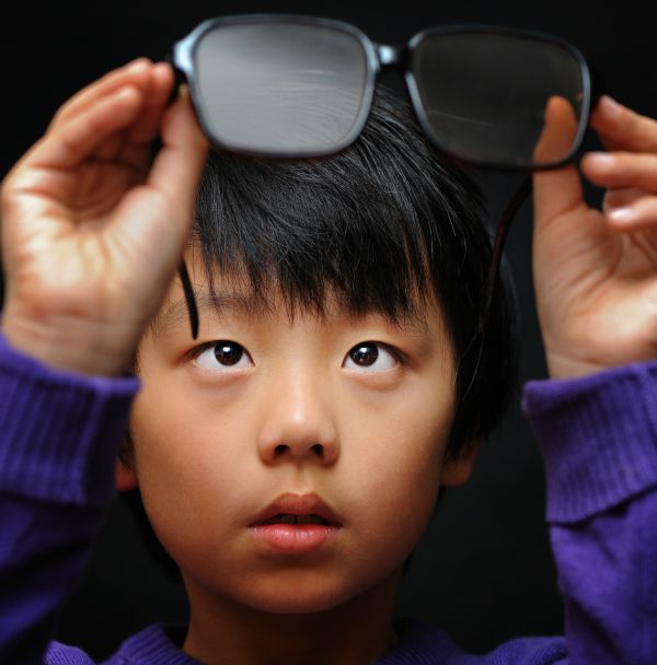 4 ways to prevent eye strain in kids during exam period