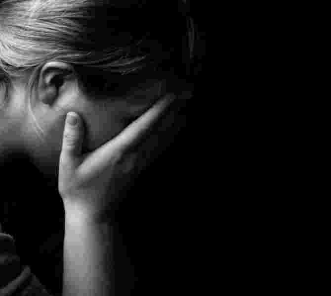 5 Signs You Are an Anxious Parent And How to Cope With It