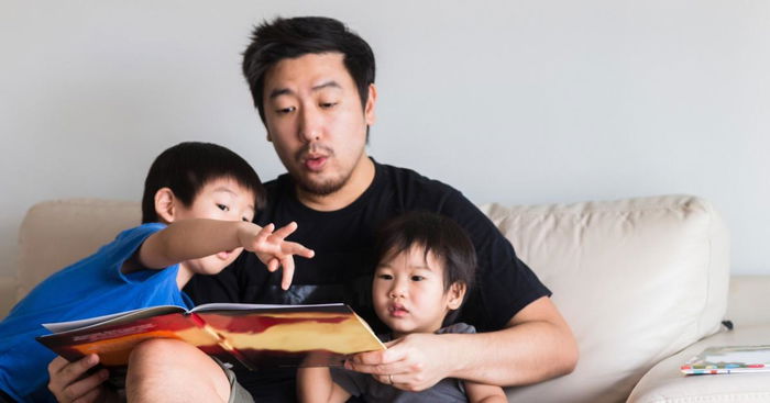 5 Concrete Reasons Why Dads Should Read To Their Kids More