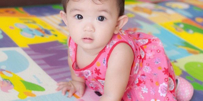 Creating a child-friendly floor space for baby's tummy time