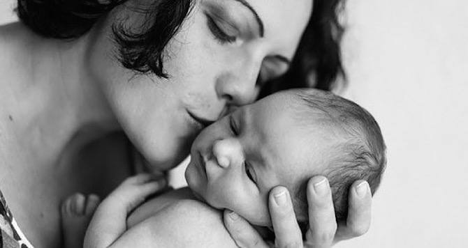 Win a $500 photoshoot voucher from Tomato Photo!