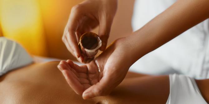 The Comprehensive Guide To Postnatal Massage In Singapore