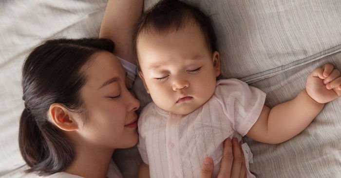 The 5 Real Hazards Of Co-sleeping The Experts Don't Tell You About
