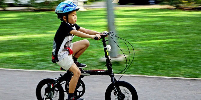 5 ways to motivate your kids to be active
