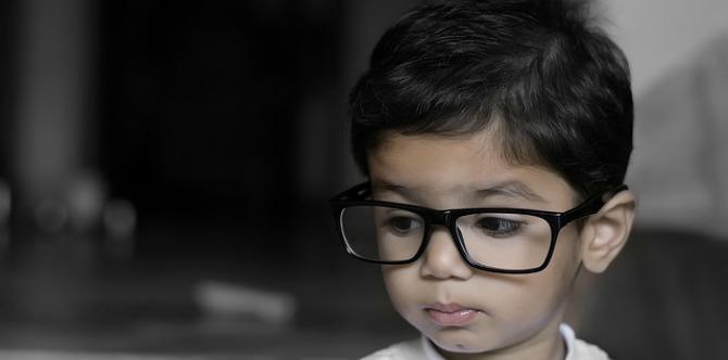 How parents can combat childhood myopia