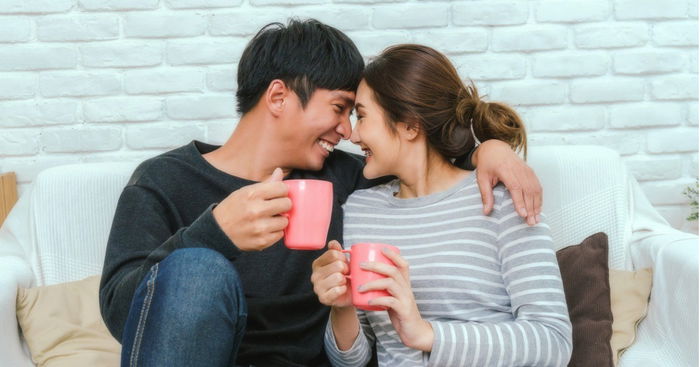 11 Romantic "How We Met" Stories From Real Married Couples