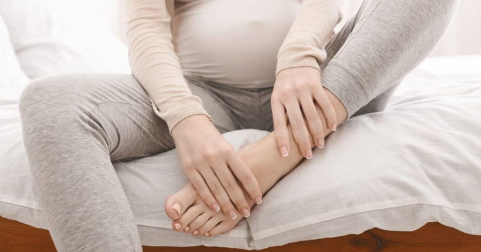How To Maintain Healthy Feet While Pregnant And After Birth