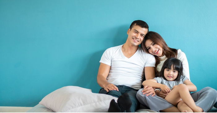 10 Parents Reveal How They "Re-centered" Their Marriage After Baby