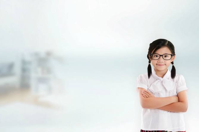 The right solution for your child’s myopia is both simple and revolutionary