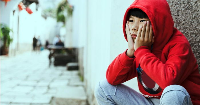 How Do You Deal With a Secretive Teenager?