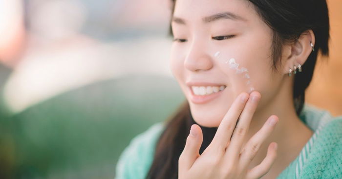 8 DIY Moisturiser Recipes That Give You Naturally Glowing Skin