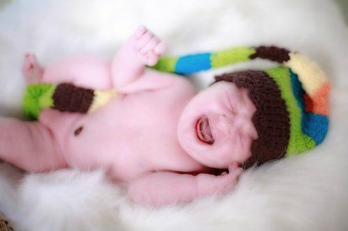 This controversial study says acupuncture may ease baby colic