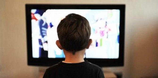 We had no TV in 2016 and this is how it changed our lives !