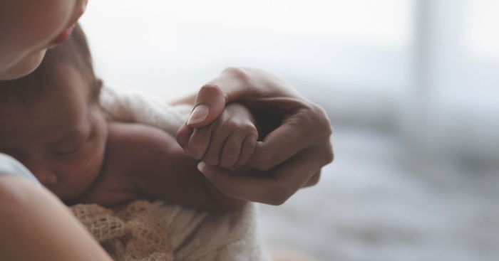 I Am a Mum and I Regret Having a Child. Here's Why!