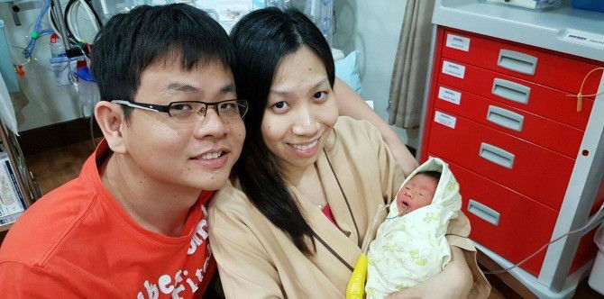 Singaporean mum fought cancer during pregnancy