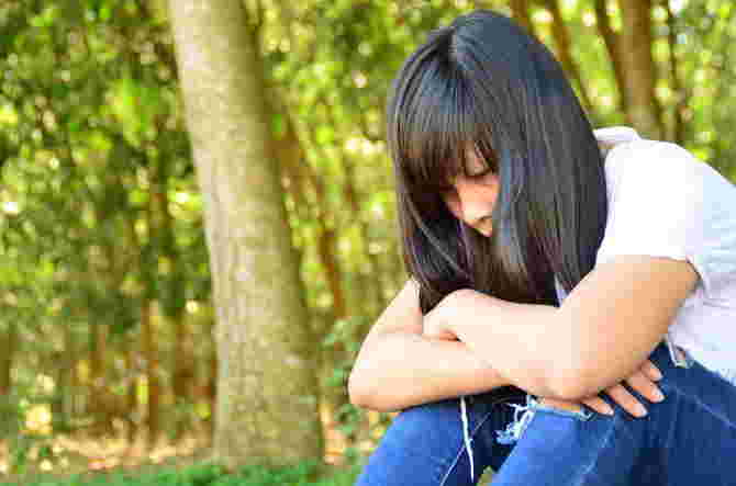 5 Signs You Are an Anxious Parent And How to Cope With It