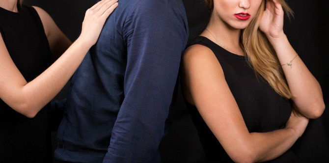 A woman runs a business by helping wives beat up their cheating husbands' mistresses
