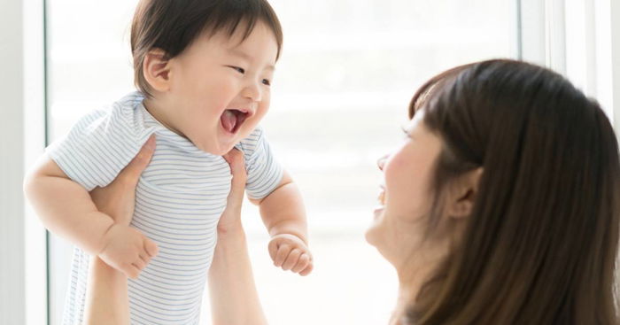 The Magic That Happens When You Gaze at Your Baby