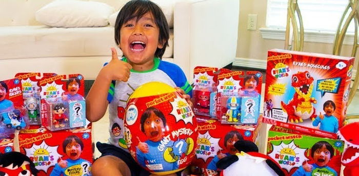 This 7-year-old reviewing toys makes S$30 million a year as the highest paid YouTube star