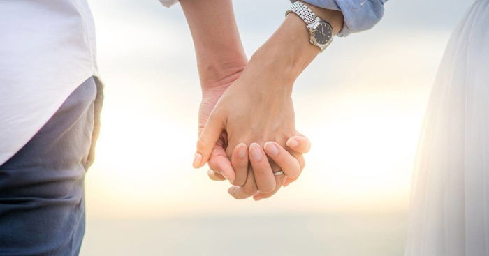 9 Genuine Signs That Your Husband is Your Soulmate