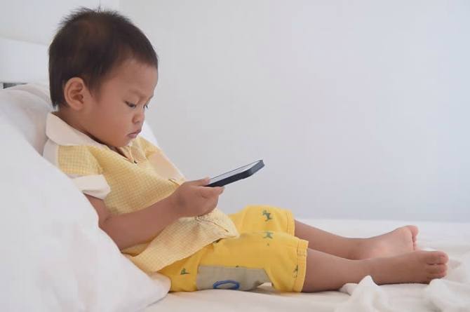 Toddler, 2, saved mum’s life by phoning for help
